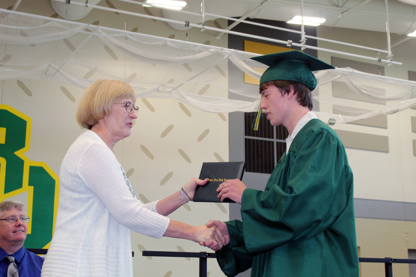 060219-ctzn-news-bd-grad116.jpg